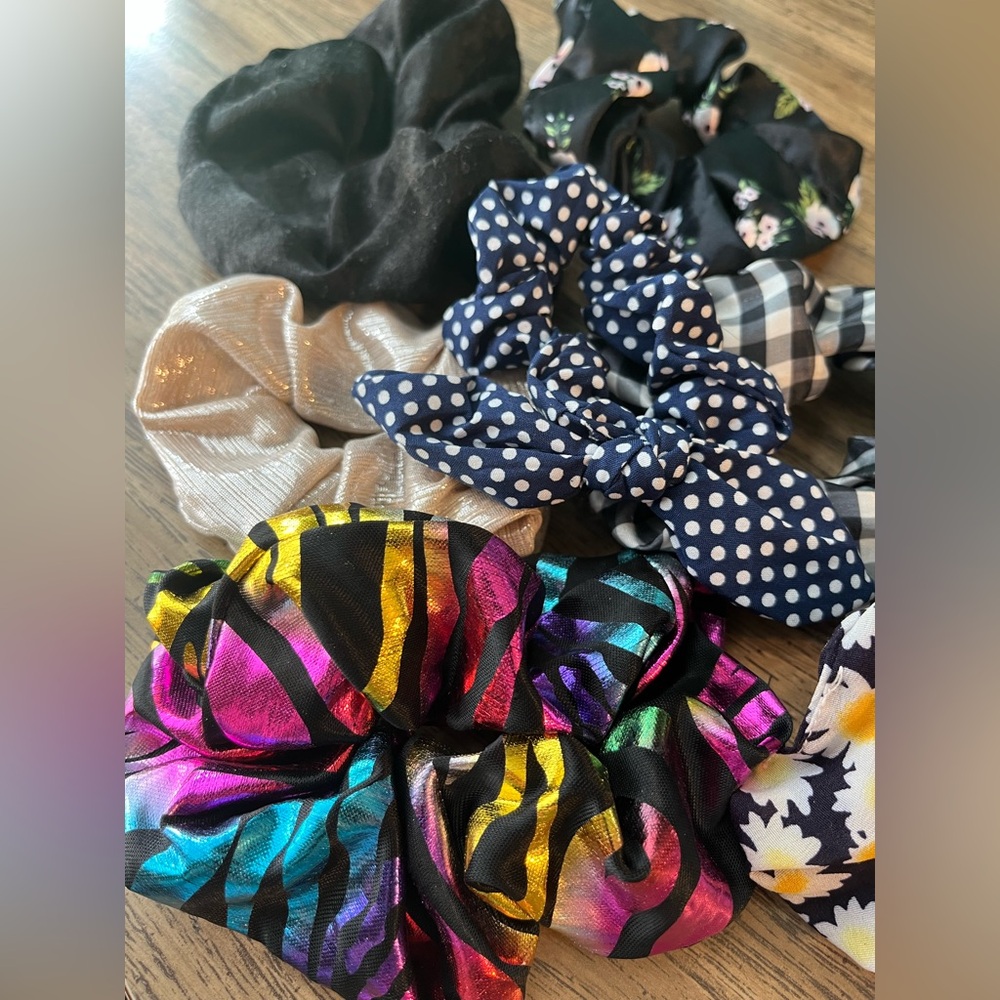 Colorful Scrunchie Bundle - Picture 2 of 5